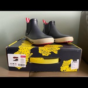Pre owned Joules kids rain boot